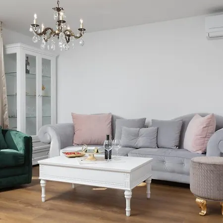 Ivandic Apartment